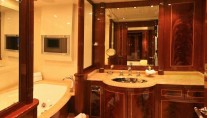 LADY SHEILA II -  Master Bath